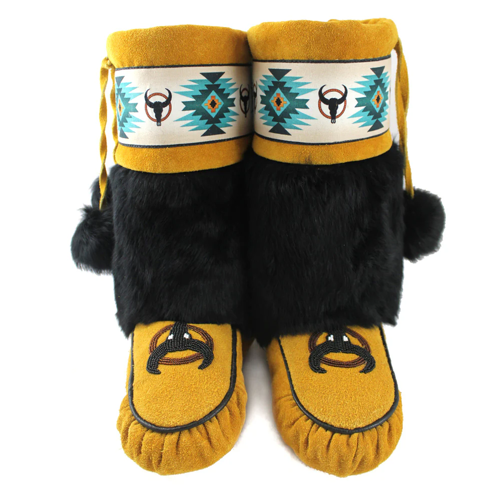 Phyllis Queskekapow Mens 10 Mukluks