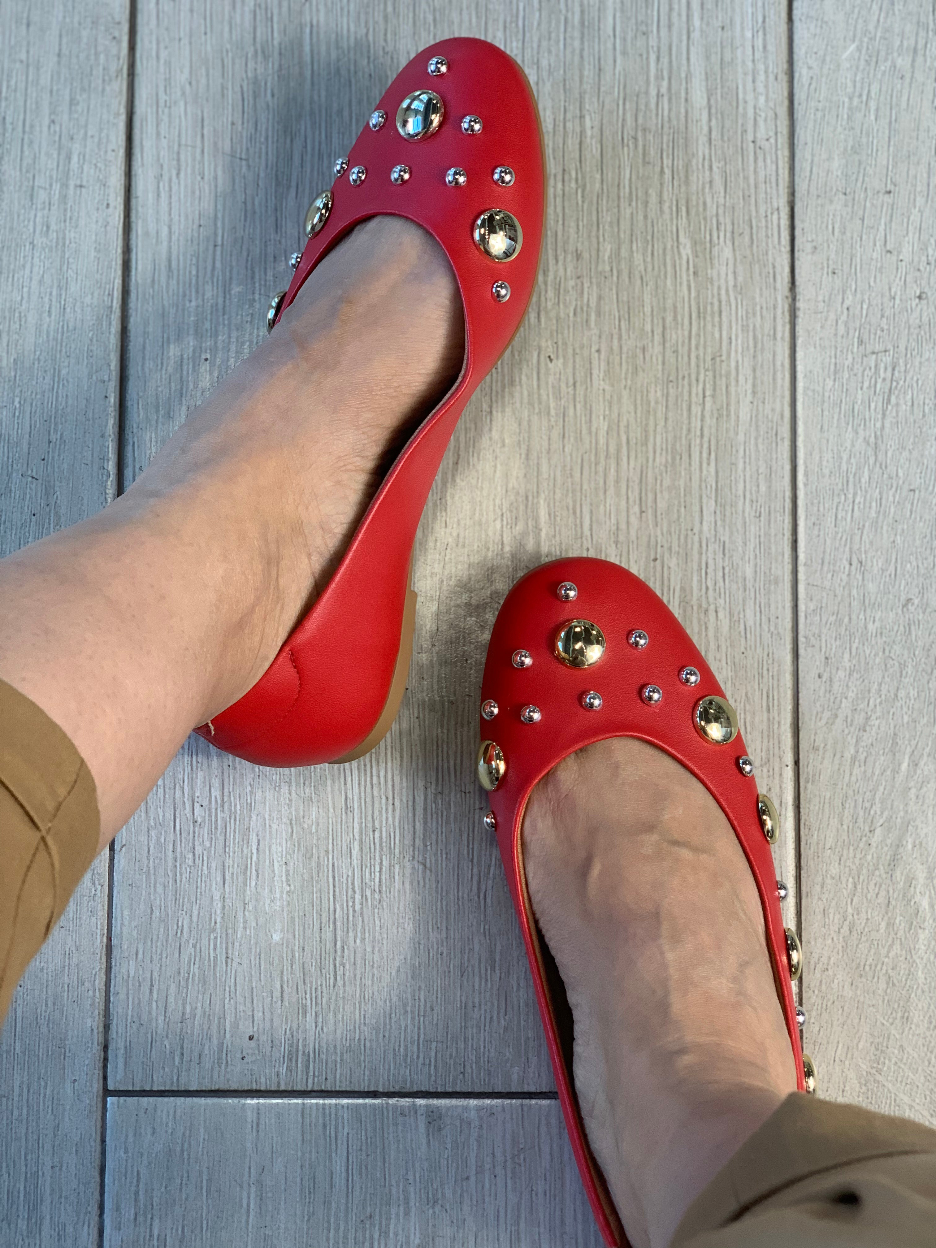 Red Studded Flats - WINOKJZ