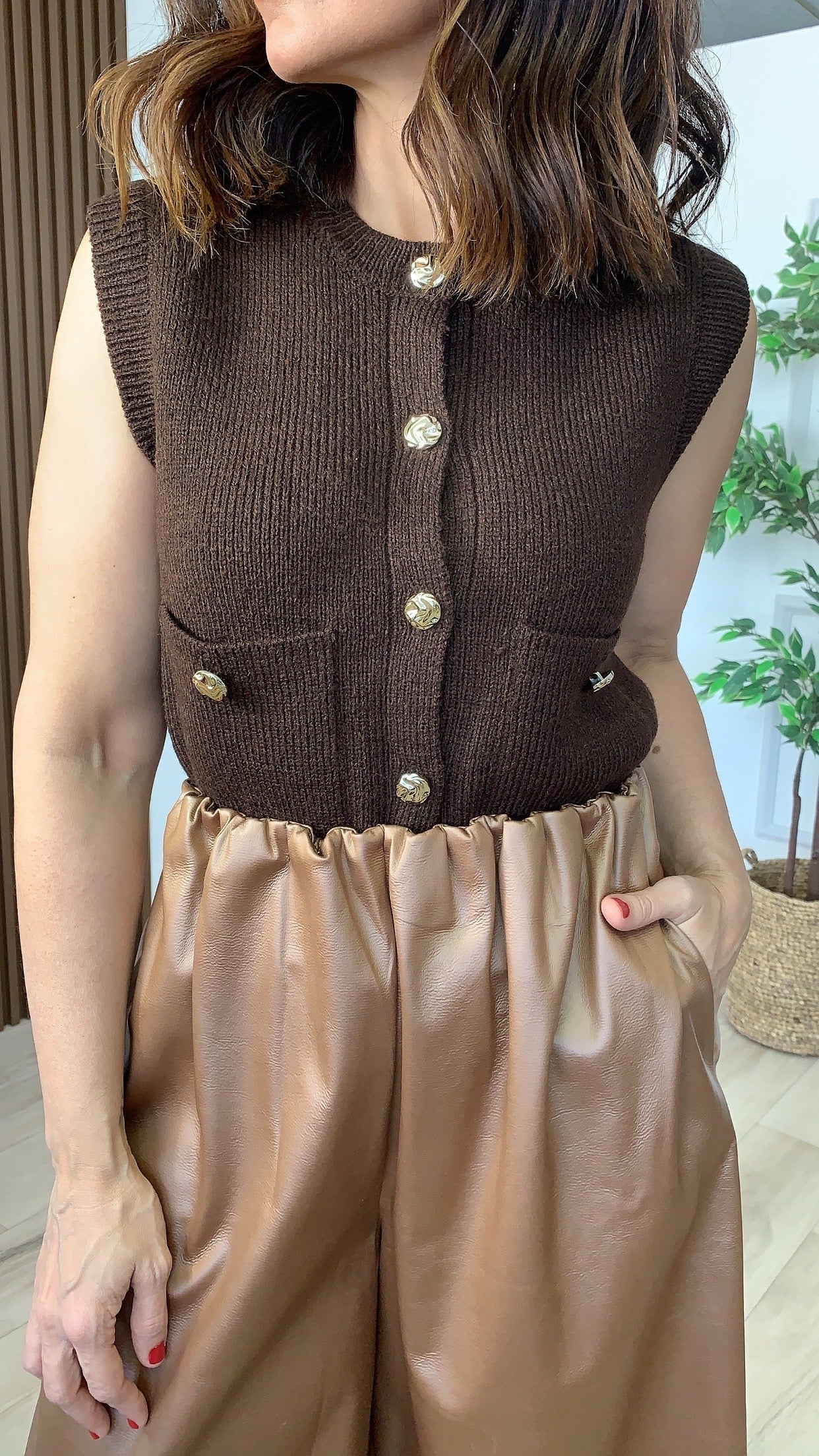 Quietud Mocha Vest - WINOKJZ