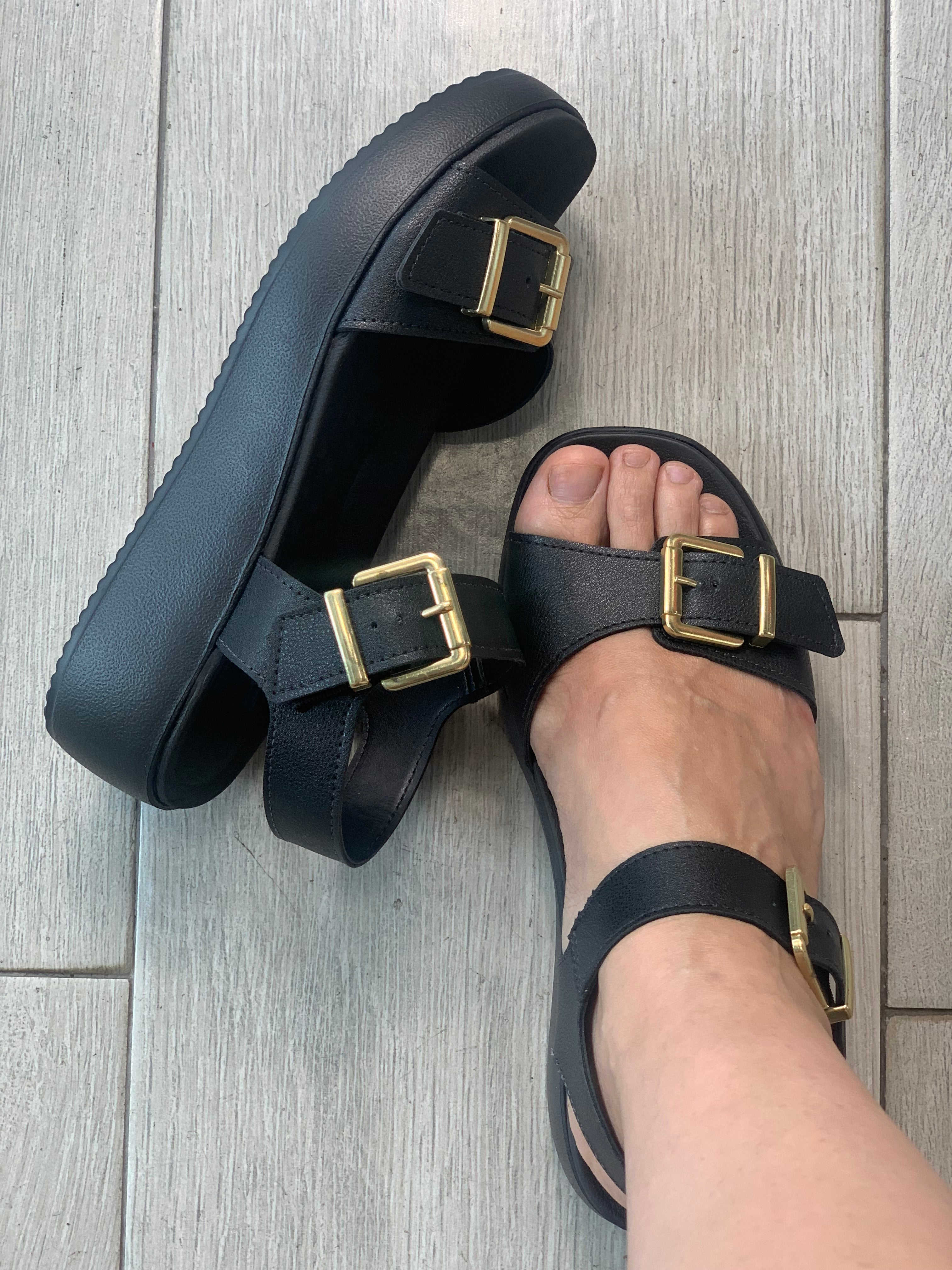 Floather Black Sandals - WINOKJZ