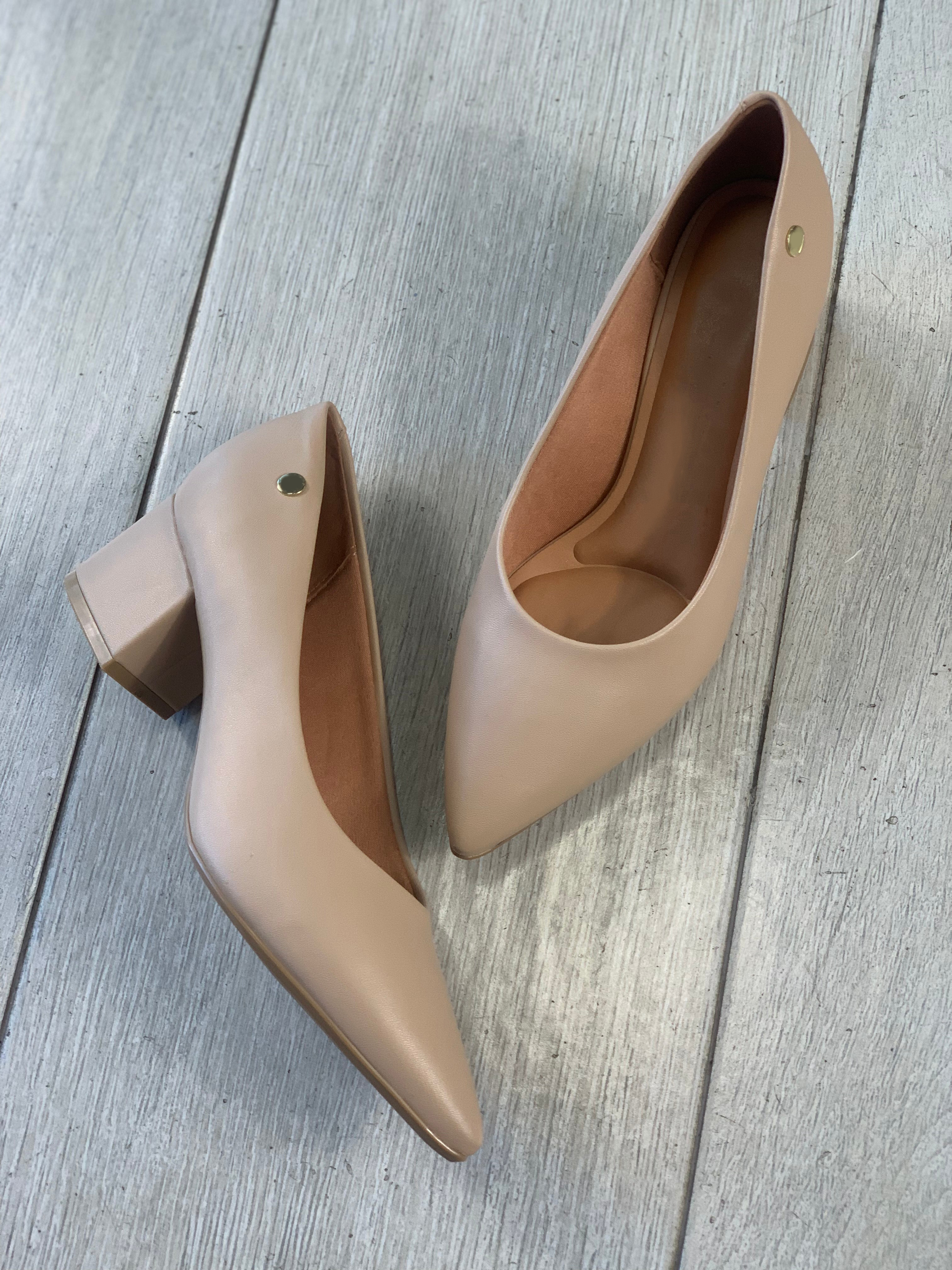 Beige Square Heels - WINOKJZ