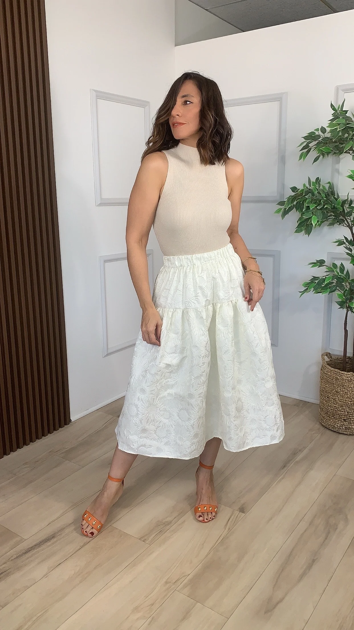 Beige Dazzling Skirt - WINOKJZ