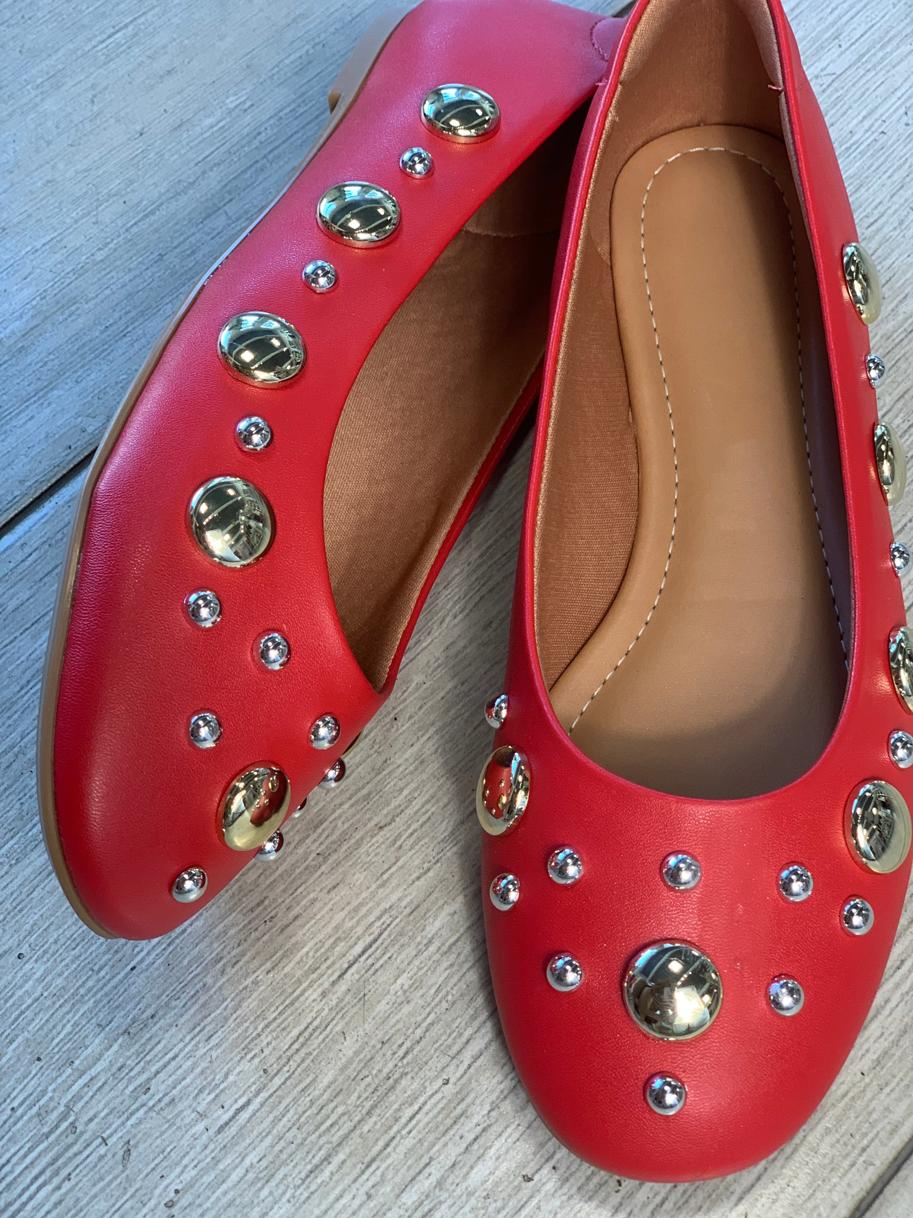 Red Studded Flats - WINOKJZ