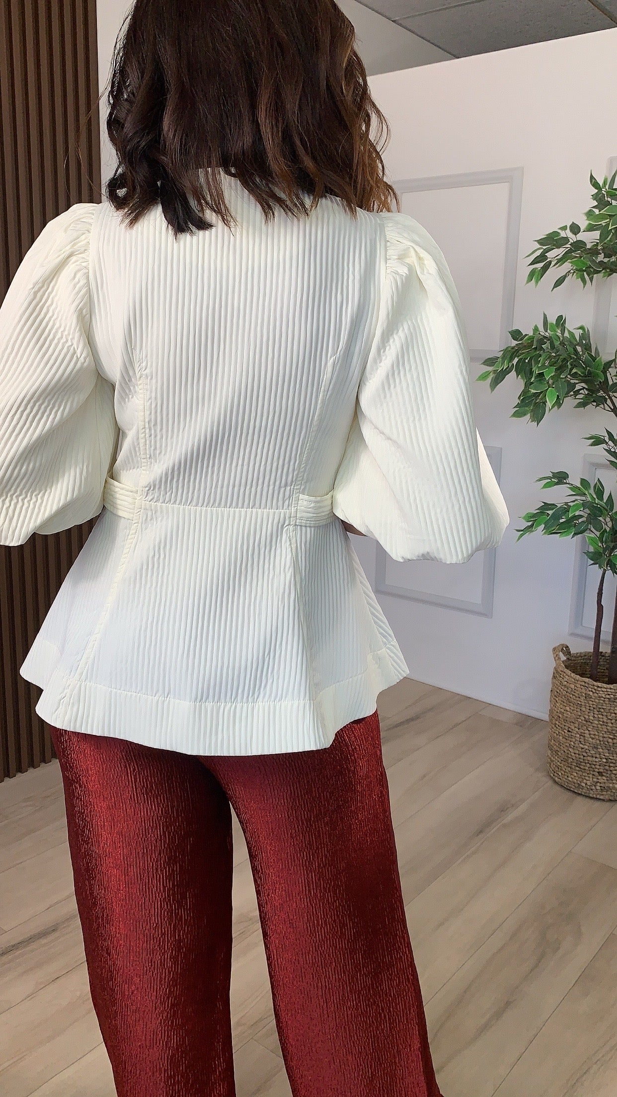 Quietud Ivory Top - WINOKJZ