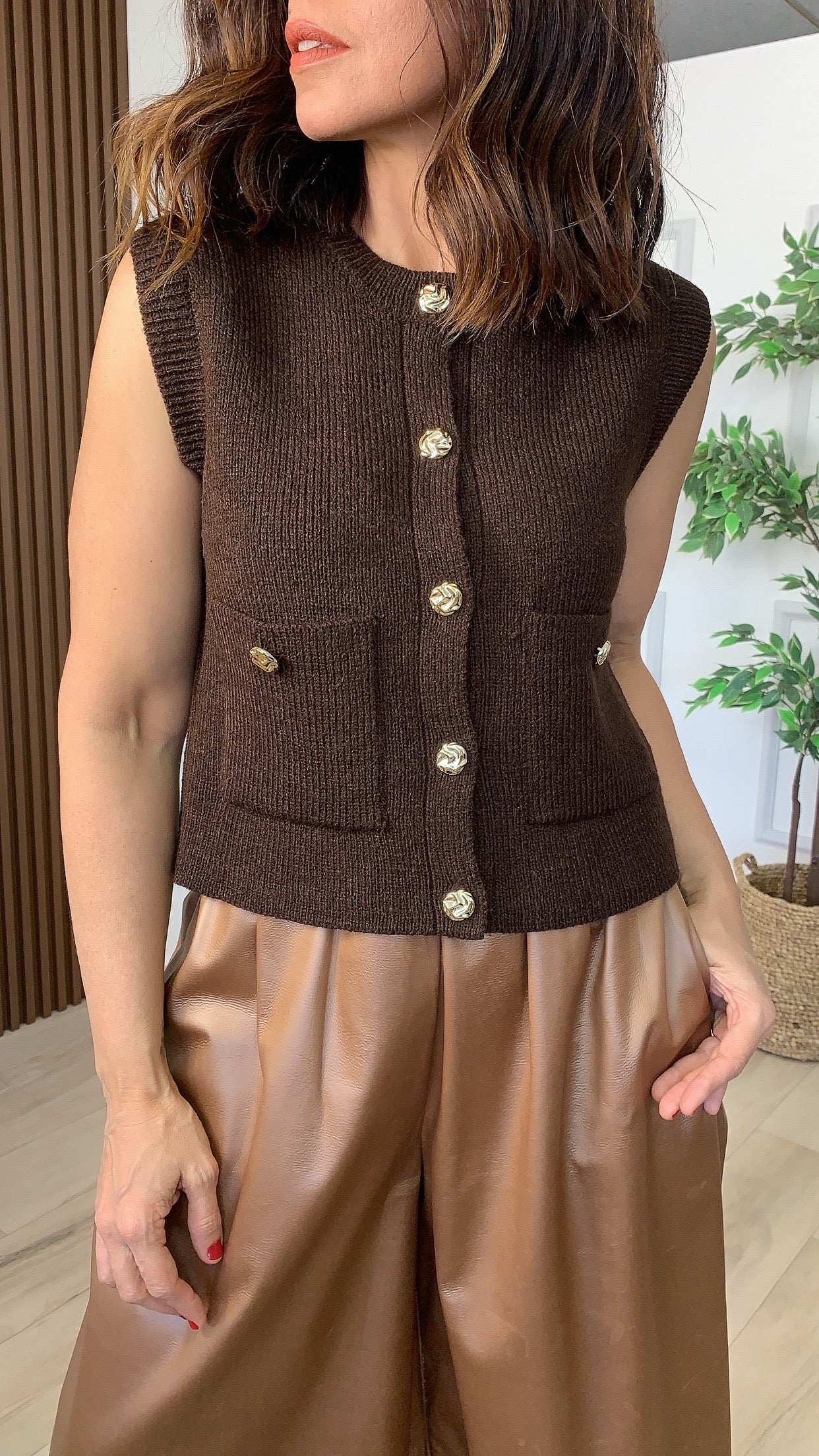 Quietud Mocha Vest - WINOKJZ
