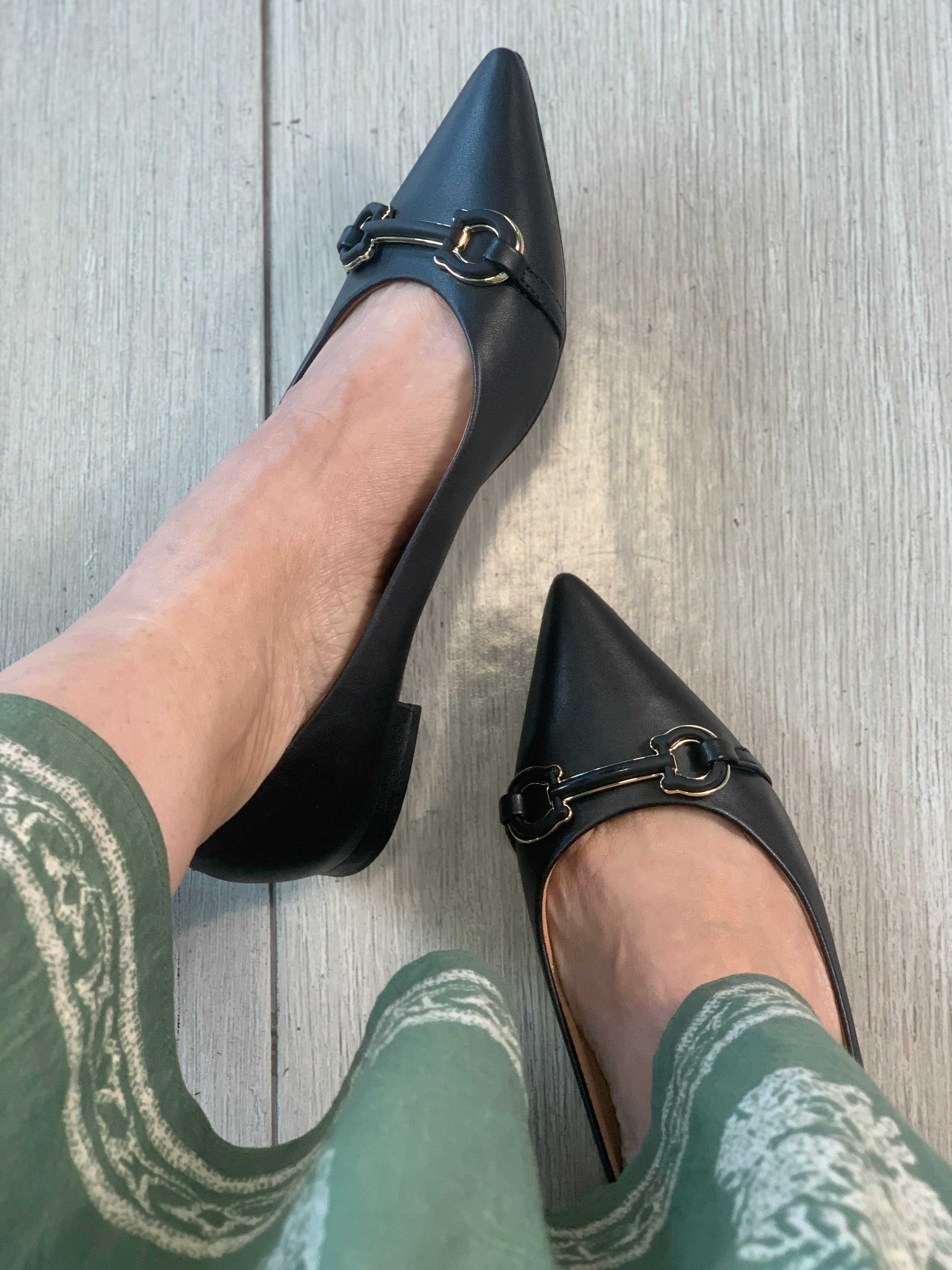 Black/Black Buckle Flats - WINOKJZ