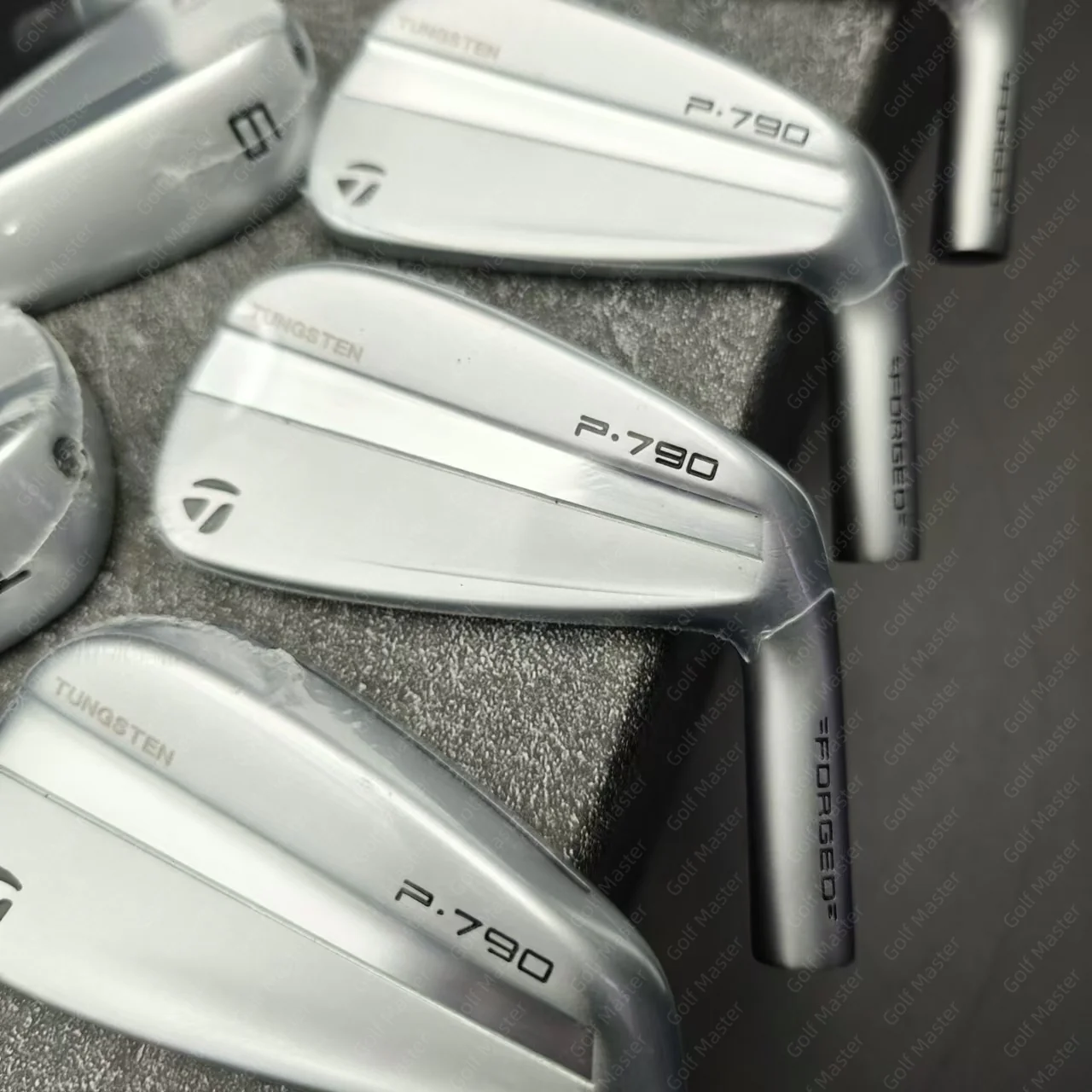 P790-Silver Four Generation - Golf Master